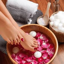 Deluxe Spa Pedi With Polish